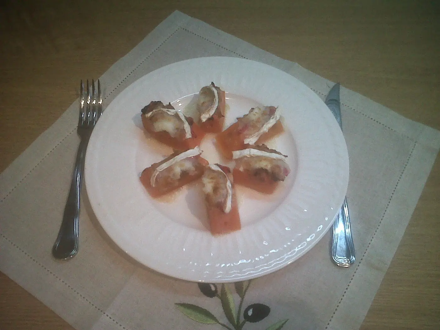 Calabaza con chile, cebolla caramelizada y queso gratinado