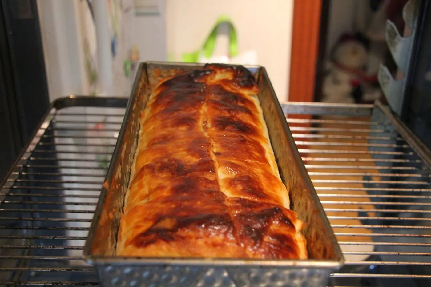 Hojaldre con bechamel, rape y gambas: foto del paso a paso
