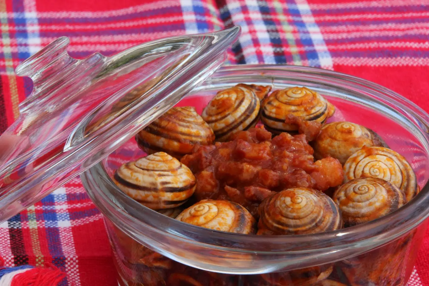Caracoles con gambas
